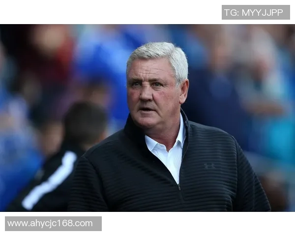 足球明星布鲁斯的传奇人生与辉煌成就揭秘